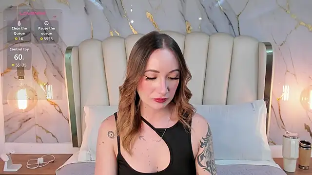 Hannah Lane online show from 05.25.26
