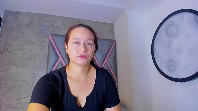 Snapshot of DeborayDark chatting on 05.29.26 DeborayDark online show from 05.29.26