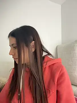 Snapshot of EmilyCxx chatting on 05.09.26 EmilyCxx online show from 05.09.26