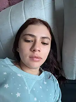 EmilyCxx online show from 08.06.26