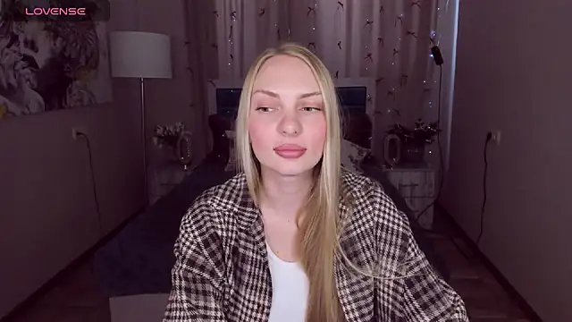 NancyGlamour online show from 05.16.26