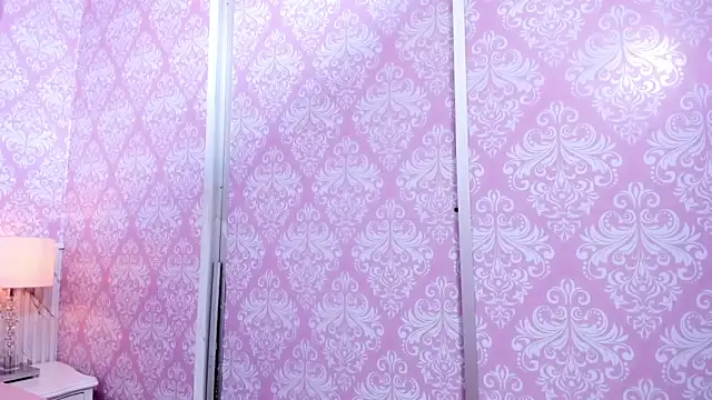 Miabloom19  online show from 06.17.26