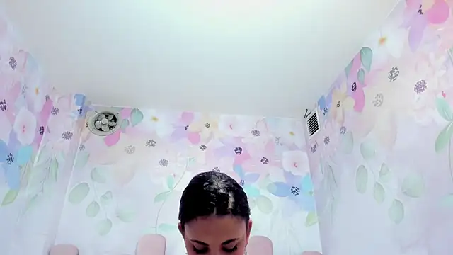 Miabloom19  online show from 07.24.26
