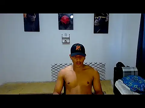 Snapshot of Ian_Arcia chatting on 05.19.26 Ian Arcia online show from 05.19.26