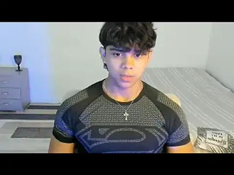 Snapshot of noahprada chatting on 05.13.26 noahprada online show from 05.13.26