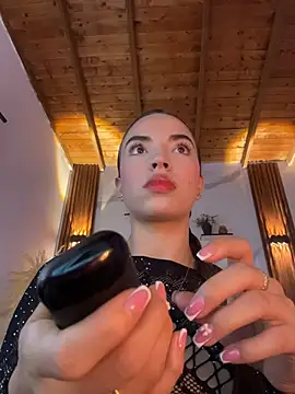 catalina lafer online show from 05.13.26