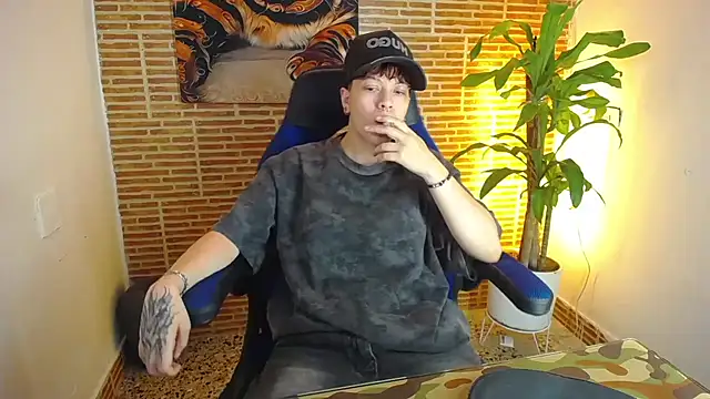 Snapshot of Asher_addamss_ chatting on 08.01.26 Asher addamss online show from 08.01.26