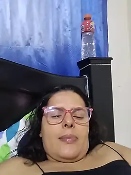Snapshot of Bella_Morena27 chatting on 05.25.26 Bella Morena27 online show from 05.25.26