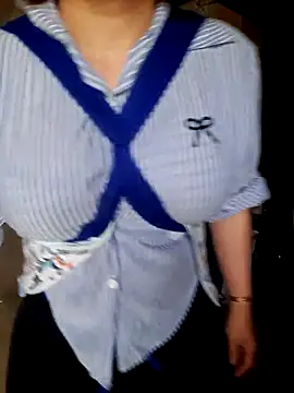 Snapshot of linhkun1 chatting on 05.21.26 linhkun1 online show from 05.21.26