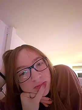 Snapshot of Freaky-Doll chatting on 05.14.26 Freaky-Doll online show from 05.14.26