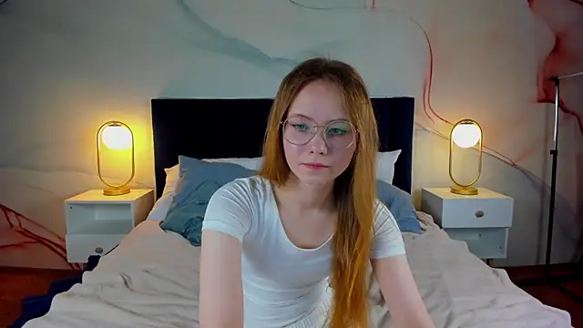 FloraLarsson online show from 06.09.26