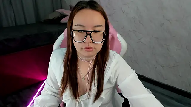 Snapshot of Eva_Cutties chatting on 05.30.26 Eva Cutties online show from 05.30.26