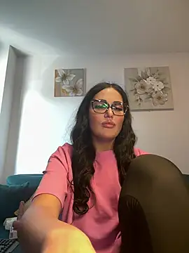 Snapshot of AnyEvyy chatting on 05.19.26 AnyEvyy online show from 05.19.26
