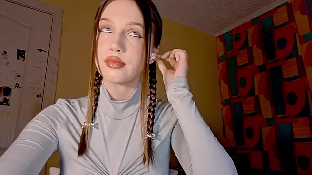 Snapshot of Katrinethequeen chatting on 05.19.26 Katrinethequeen online show from 05.19.26
