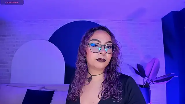 LoiseHarper online show from 05.05.26