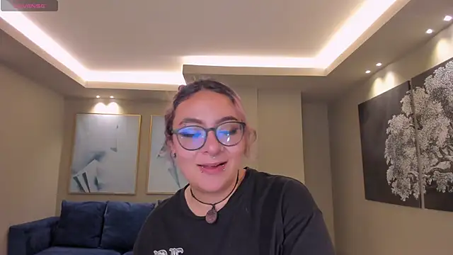 LoiseHarper online show from 05.10.26