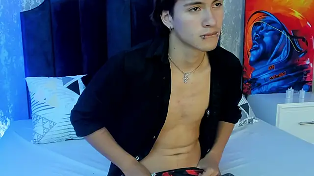 Snapshot of Liam_Grayson_ chatting on 05.15.26 Liam Grayson online show from 05.15.26