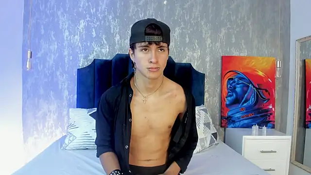 Snapshot of Liam_Grayson_ chatting on 05.19.26 Liam Grayson online show from 05.19.26