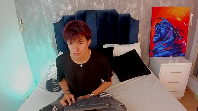 Snapshot of Liam_Grayson_ chatting on 05.25.26 Liam Grayson online show from 05.25.26
