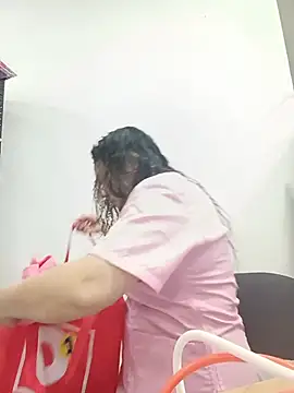 SAMANTHA--02 online show from 05.29.26