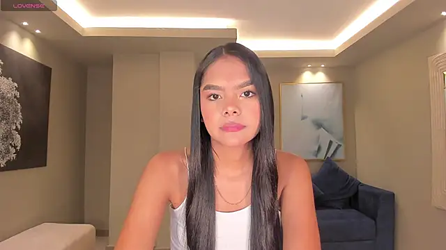 SaphiraJames online show from 05.26.26