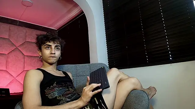 Divine      online show from 07.07.26