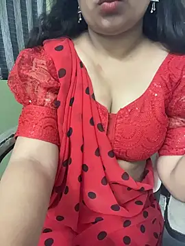 Snapshot of Tamil_Azhagie chatting on 05.28.26 Tamil Azhagie online show from 05.28.26