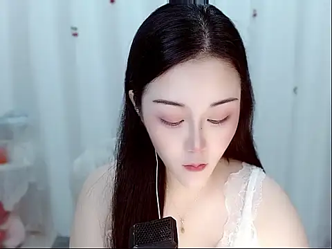 Snapshot of Amy-cnbaby chatting on 05.17.26 Amy-cnbaby online show from 05.17.26