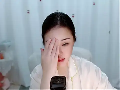 Snapshot of Amy-cnbaby chatting on 05.18.26 Amy-cnbaby online show from 05.18.26