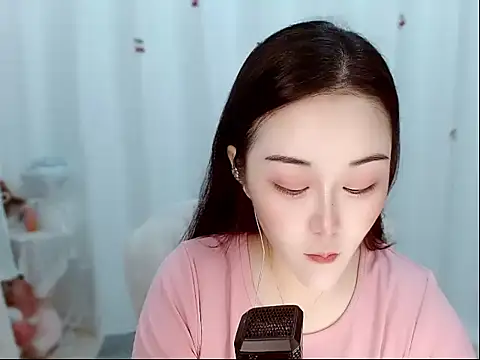 Snapshot of Amy-cnbaby chatting on 05.27.26 Amy-cnbaby online show from 05.27.26