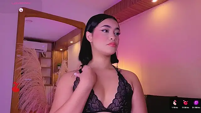 Snapshot of Chloe_monroee chatting on 05.30.26 Chloe monroee online show from 05.30.26