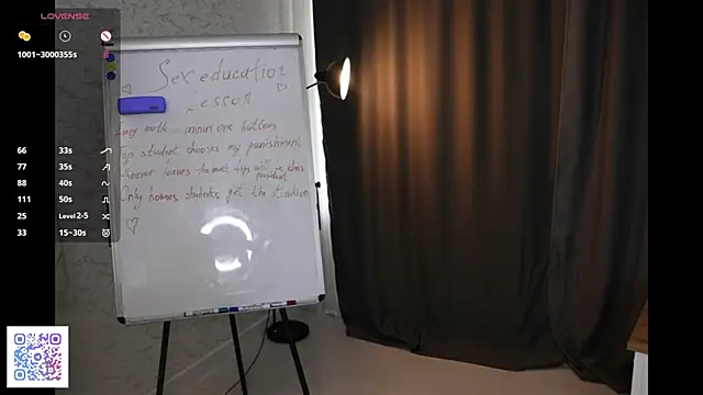 KelleBisaccia online show from 05.12.26