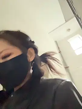 Snapshot of keke_00oo chatting on 05.08.26 keke 00oo online show from 05.08.26