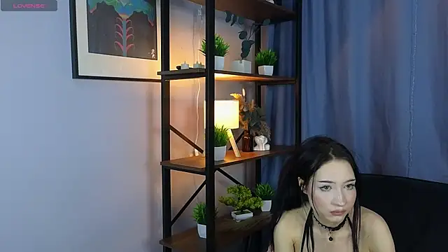 Snapshot of Rose_verby chatting on 05.11.26 Rose verby online show from 05.11.26