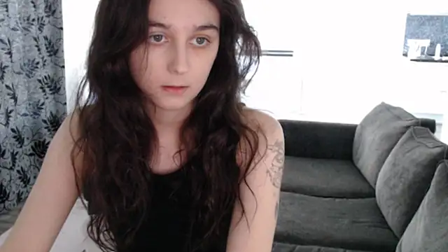 cute lilia online show from 05.23.26