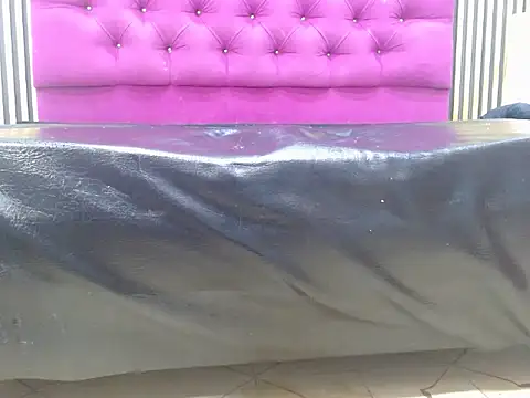 YulianaMendez online show from 05.17.26