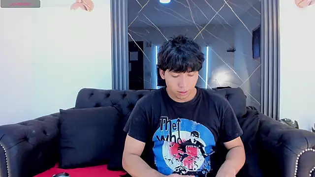Snapshot of jhoan_evanss chatting on 05.25.26 jhoan evanss online show from 05.25.26