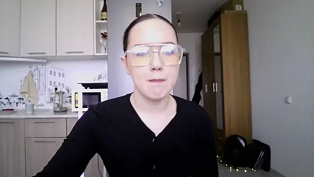 LannieCam online show from 05.25.26