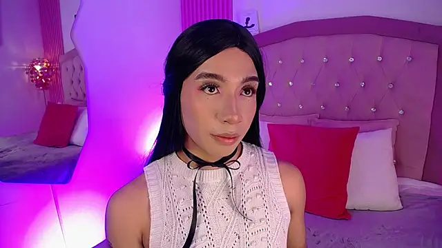 Snapshot of Khloe_Dangel chatting on 05.08.26 Khloe Dangel online show from 05.08.26