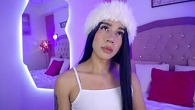 Snapshot of Khloe_Dangel chatting on 05.19.26 Khloe Dangel online show from 05.19.26