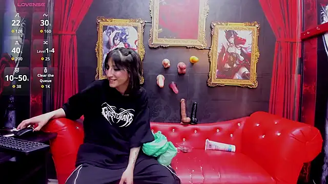 Evelin Hellsing online show from 07.07.26