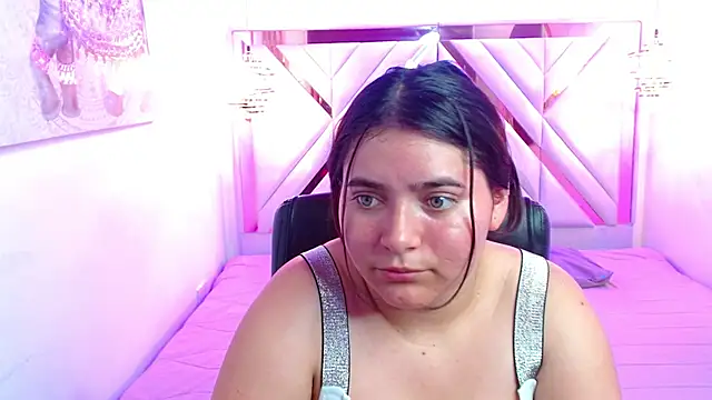 Laurha  online show from 05.15.26