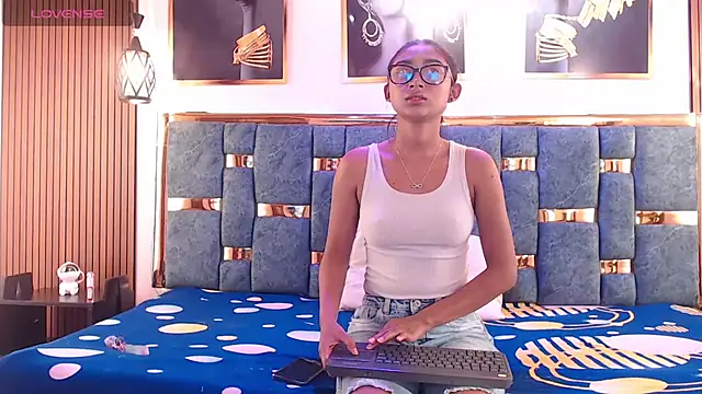 Mia konor06 online show from 05.15.26