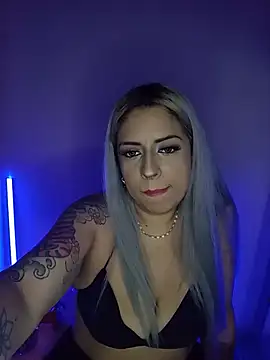 holly luv online show from 05.08.26