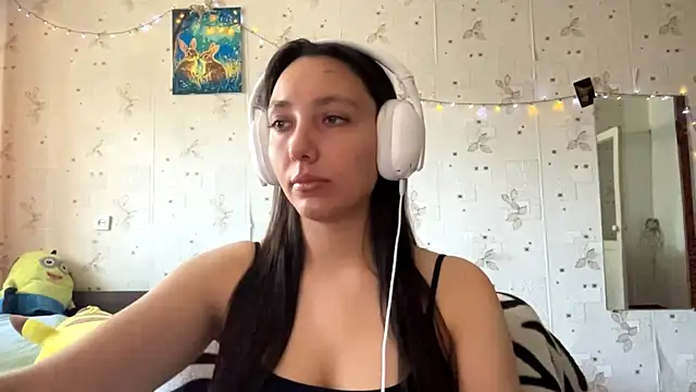 Snapshot of SheeringGape chatting on 05.22.26 SheeringGape online show from 05.22.26
