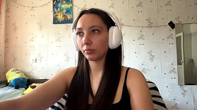 Snapshot of SheeringGape chatting on 05.29.26 SheeringGape online show from 05.29.26