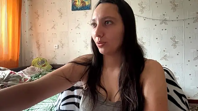 SheeringGape online show from 07.08.26