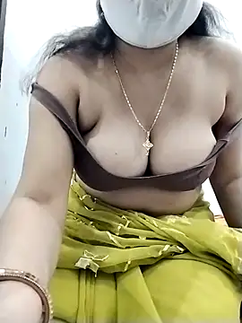 Snapshot of sexyy_nidhii chatting on 05.12.26 sexyy nidhii online show from 05.12.26