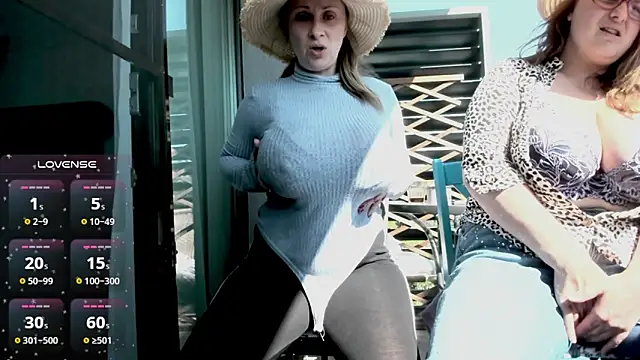 Snapshot of BrinaLovee chatting on 05.16.26 BrinaLovee online show from 05.16.26
