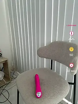 Snapshot of sexyAssPINAY chatting on 07.14.26 sexyAssPINAY online show from 07.14.26
